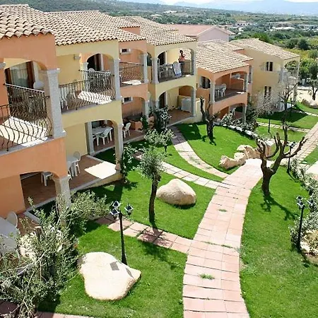 One Bedroom With Panoramic Pool In Sardinia Badesi